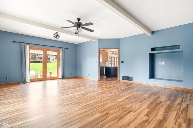 Large Family Room off Kitchen Opens to Back Patio | Image 17