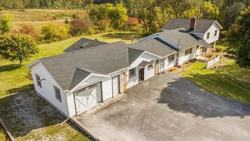 2842 Vt Route 7a, Shaftsbury, VT, 05262-9272 | Card Image