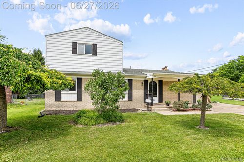 120 S Marie St, Westland, MI, 48186-3812 | Card Image