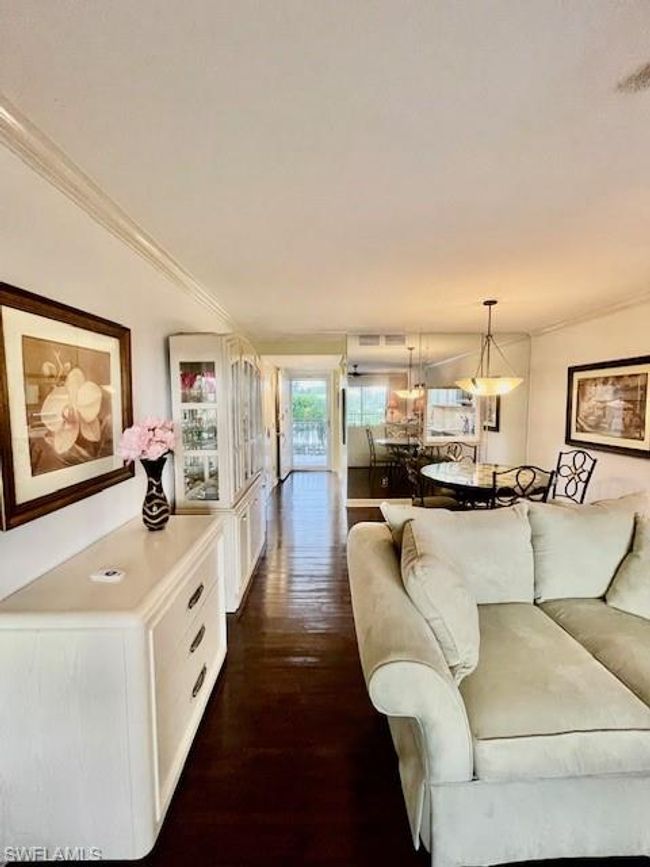 APT-209 - 37 High Point Cir E, Condo with 2 bedrooms, 2 bathrooms and 1 parking in NAPLES FL | Image 10