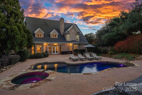 18823 Peninsula Cove Ln, Cornelius, NC, 28031-7756 | Card Image