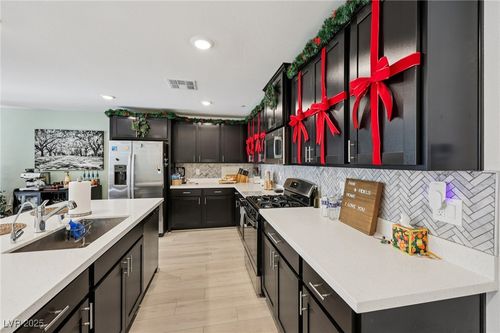 9649 Oliver Hills Ave, Las Vegas, NV, 89143-1334 | Card Image