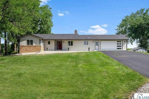 6211 Shamrock Dr, Madison Lake, MN, 56063-9526 | Card Image