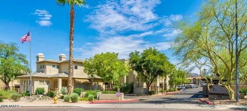 226-1880 E Morten Ave, Phoenix, AZ, 85020-4672 | Card Image