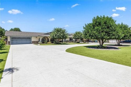 19815 Magnolia Ave, Nuevo, CA, 92567-9076 | Card Image