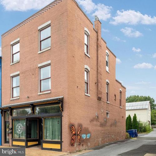 401 E Main St, FRONT ROYAL, VA, 22630-3304 | Card Image