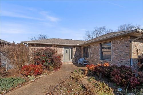 9C Clover Ln, Holiday Island, AR, 72631-4608 | Card Image