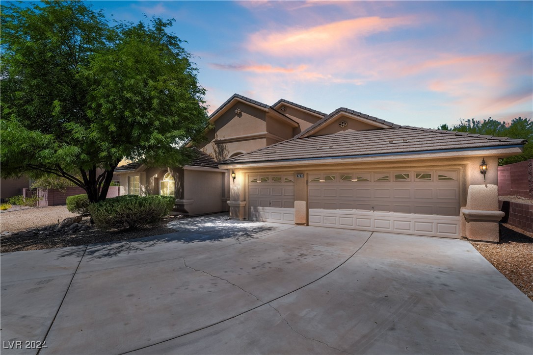 Madrid Ridge Ct, Las Vegas, NV 89129