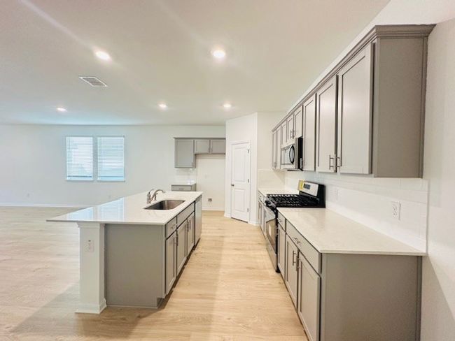 140 Corral Cv, House other with 4 bedrooms, 2 bathrooms and 2 parking in Kyle TX | Image 12