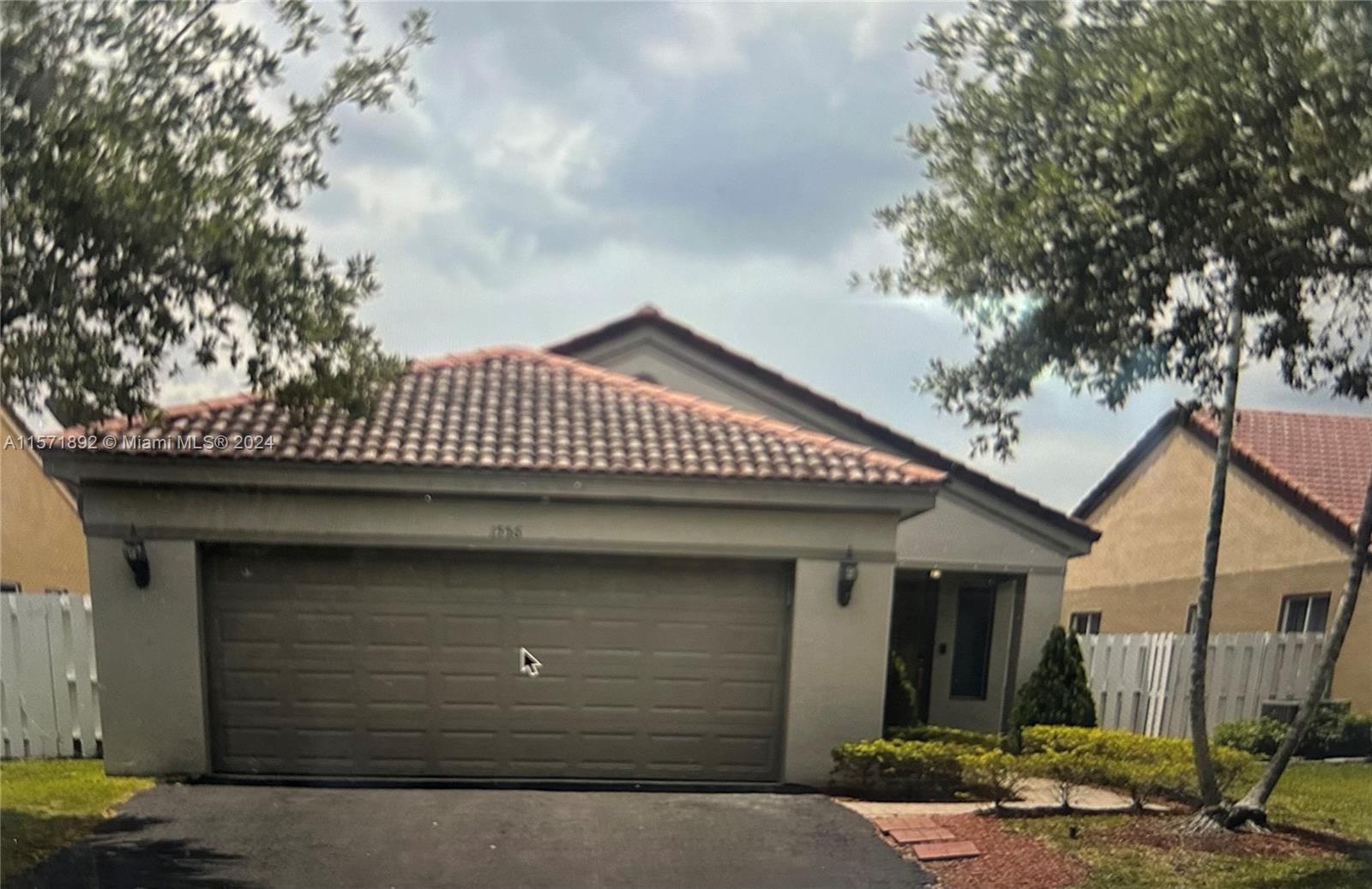1556 Mira Vista Cir, For Rent in Weston Zoocasa