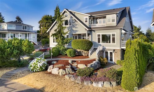 4500 52nd Ave Sw, Seattle, WA, 98116-3908 | Card Image