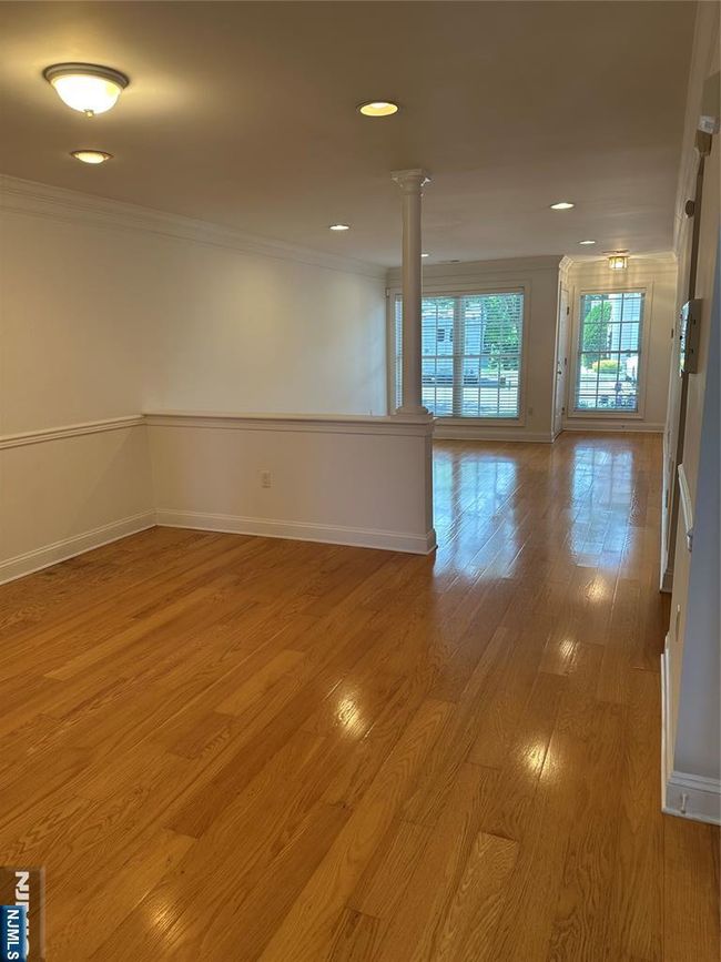 35 Magnolia Way, House attached with 3 bedrooms, 3 bathrooms and null parking in North Haledon NJ | Image 4
