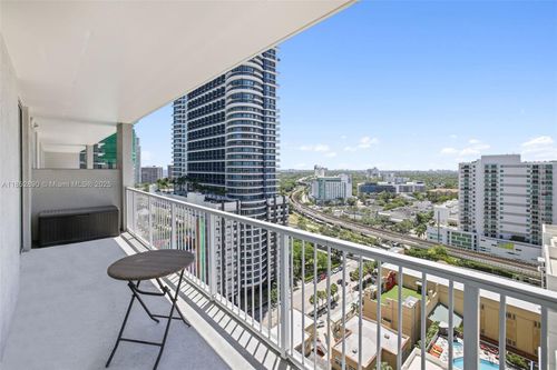 apt-1911-1250 S Miami Ave, Miami, FL, 33130-4114 | Card Image