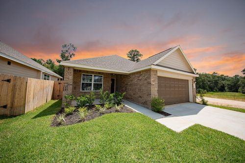 16904 Hazelnut Dr, Conroe, TX, 77302-1431 | Card Image