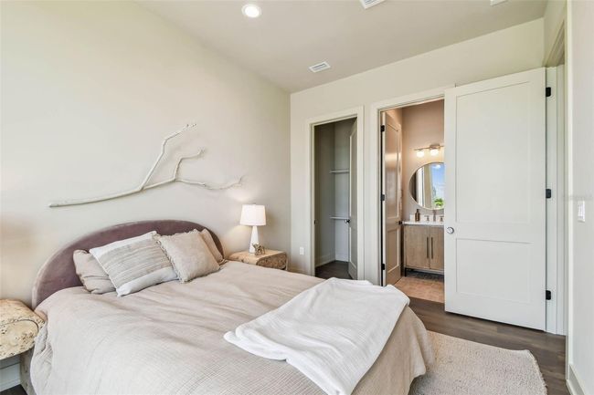 344 Capri Blvd, Townhouse with 5 bedrooms, 5 bathrooms and null parking in TREASURE ISLAND FL | Image 18
