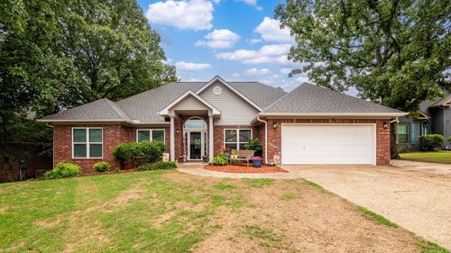 27 Winona Dr, Maumelle, AR, 72113-6303 | Card Image