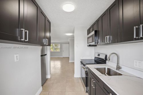 214b-850 E Commercial Blvd, Oakland Park, FL, 33334-3286 | Card Image