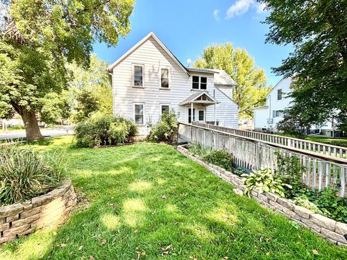 27 2nd Ave Sw, Glenwood, MN, 56334-1506 | Card Image