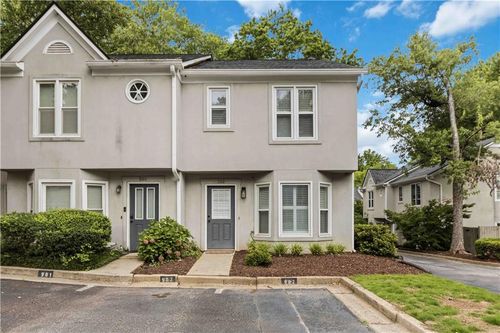 902 Defoors Lndg Nw, Atlanta, GA, 30318-7545 | Card Image