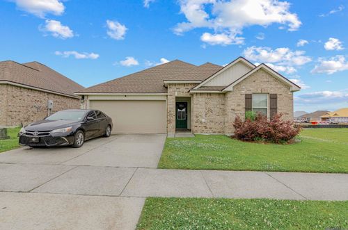 15915 Olive Grove Dr, Zachary, LA, 70791-8364 | Card Image