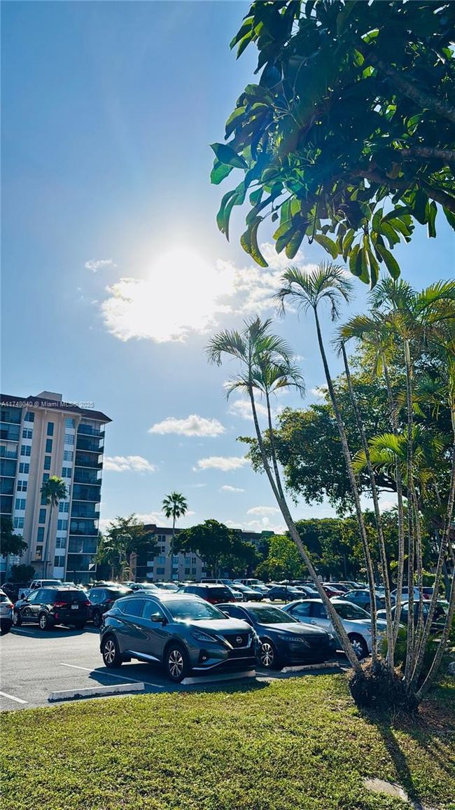 APT-412 - 4156 Inverrary Dr, Condo with 2 bedrooms, 2 bathrooms and null parking in Lauderhill FL | Image 18