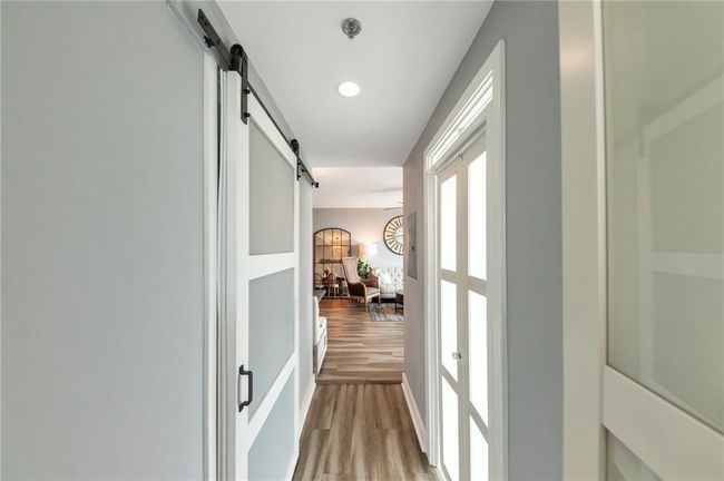 APT-1507 - 3338 Peachtree Rd Ne, Condo with 2 bedrooms, 2 bathrooms and 2 parking in Atlanta GA | Image 23