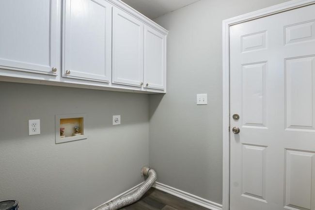 701 Walker Rd, House other with 3 bedrooms, 2 bathrooms and null parking in Winnie TX | Image 18