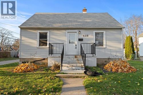 448 Ellis St W, Windsor, ON, N8X1B2 | Card Image