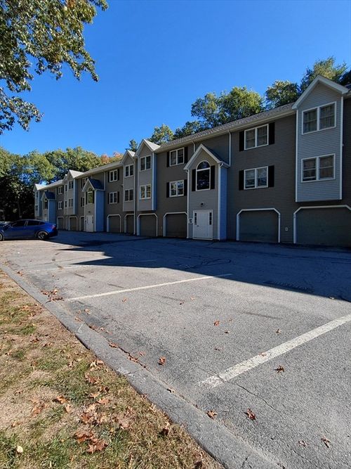 unit-51-124 Tennis Plaza Rd, Dracut, MA, 01826-3356 | Card Image