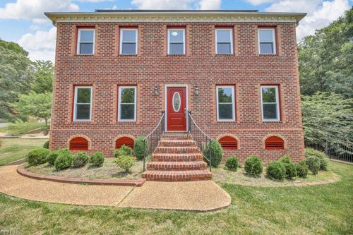 105 Londonderry Ln, Williamsburg, VA, 23188-1873 | Card Image