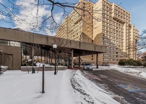 apt-815n-250 Hammond Pond Pkwy, Chestnut Hill, MA, 02467-1553 | Card Image