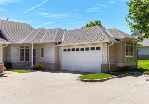 1400 Nw 141st St, Clive, IA, 50325-8368 | Card Image
