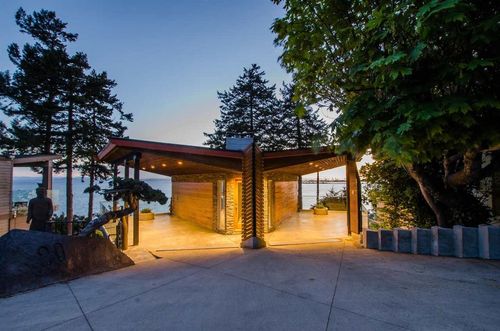 20 Tsawwassen Beach Rd, Delta, BC, V4M4C6 | Card Image