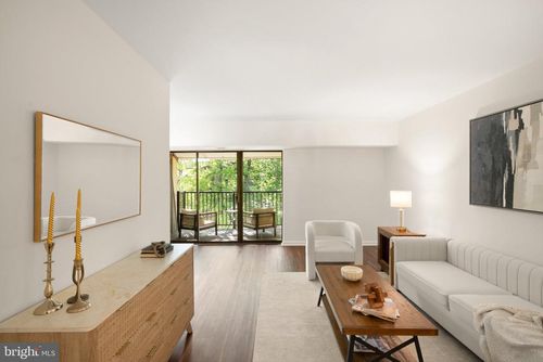 22c-2238 Castle Rock Sq, RESTON, VA, 20191-2218 | Card Image