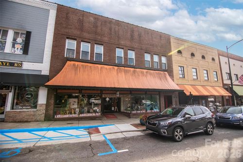 15 W Main St, Brevard, NC, 28712-4493 | Card Image