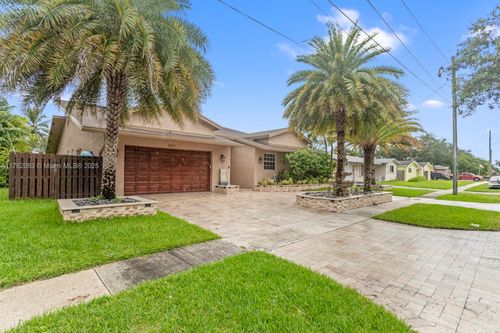 5160 Sw 89th Ter, Cooper City, FL, 33328-3646 | Card Image