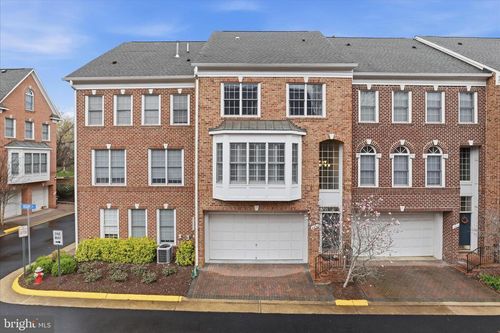 6816 Rigby Ln, MCLEAN, VA, 22101-3670 | Card Image
