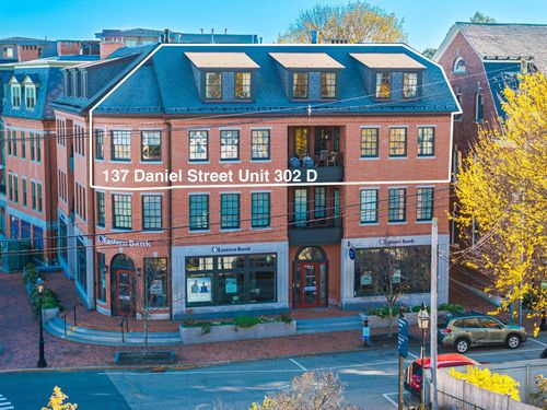 d302-137 Daniel St, Portsmouth, NH, 03801-3265 | Card Image