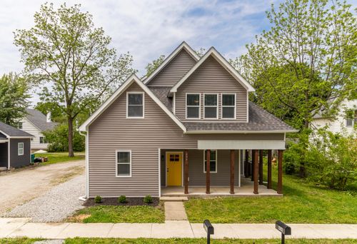 404 S Main St, Whitestown, IN, 46075-9414 | Card Image