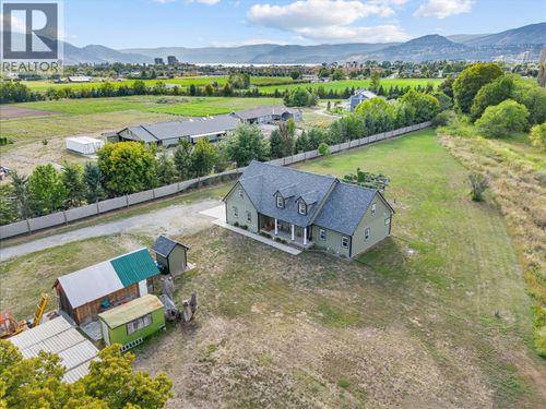 3550 Benvoulin Rd, Kelowna, BC, V1W4M6 | Card Image