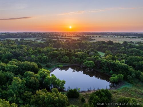 2 E Mcelroy Rd, Yale, OK, 74085 | Card Image