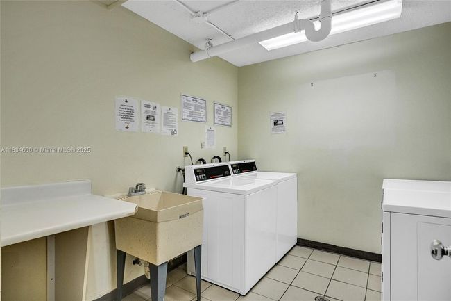 APT-2003 - 18151 Ne 31 St Ct, Condo with 1 bedrooms, 2 bathrooms and null parking in Aventura FL | Image 45