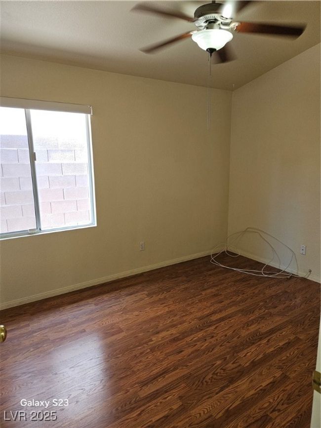 916 Autumn Royal Ln, House other with 3 bedrooms, 2 bathrooms and null parking in Las Vegas NV | Image 13