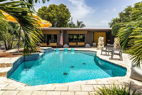 1205 Adams St, Hollywood, FL, 33019-1802 | Card Image