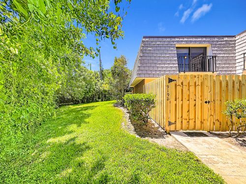3192 Se Brook Street, Stuart, FL, 34997 | Card Image