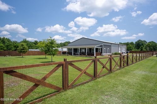 618 Us Highway 17 N, Holly Ridge, NC, 28445-7834 | Card Image