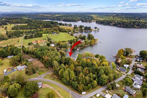 4322 Circle Dr, Claremont, NC, 28610-8000 | Card Image