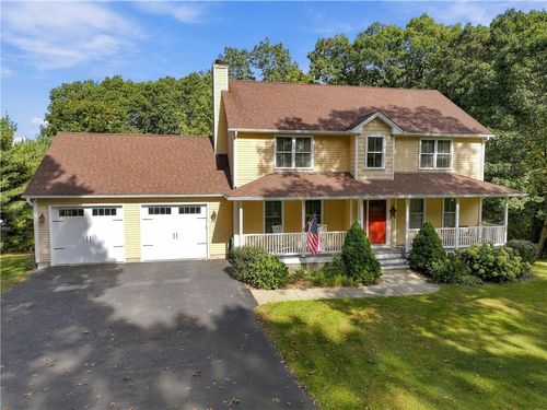 43 Old River Rd, Lincoln, RI, 02865-1307 | Card Image
