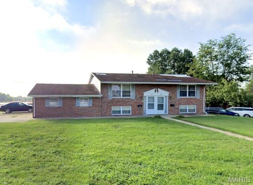 2416 Patrick Dr, Belleville, IL, 62221-3155 | Card Image
