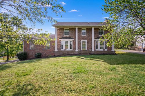 178 Allen Dr, Hendersonville, TN, 37075-3938 | Card Image